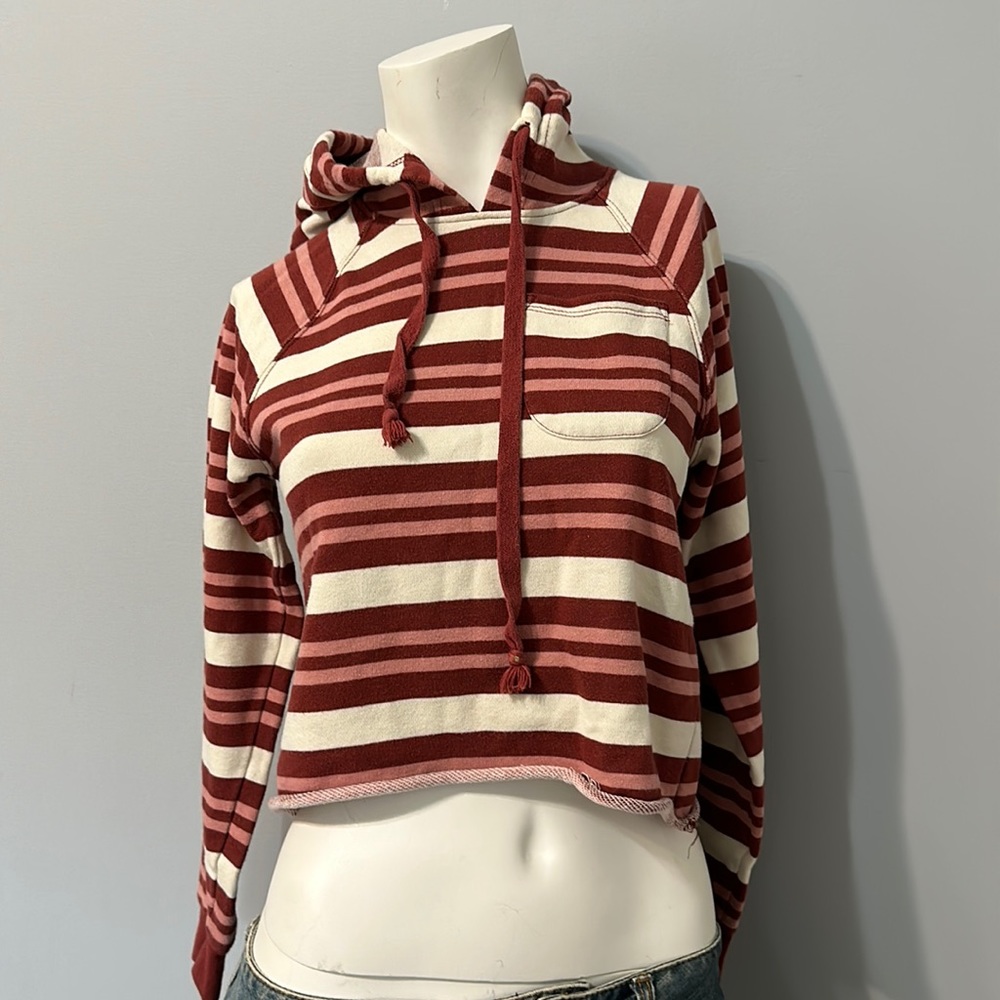 Sky and Sparrow cropped hoodie, size small. Bundle and save or make an offer!